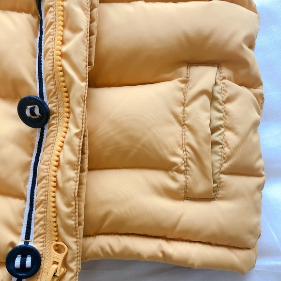 Gymboree Down Vest - Picture 9 of 10